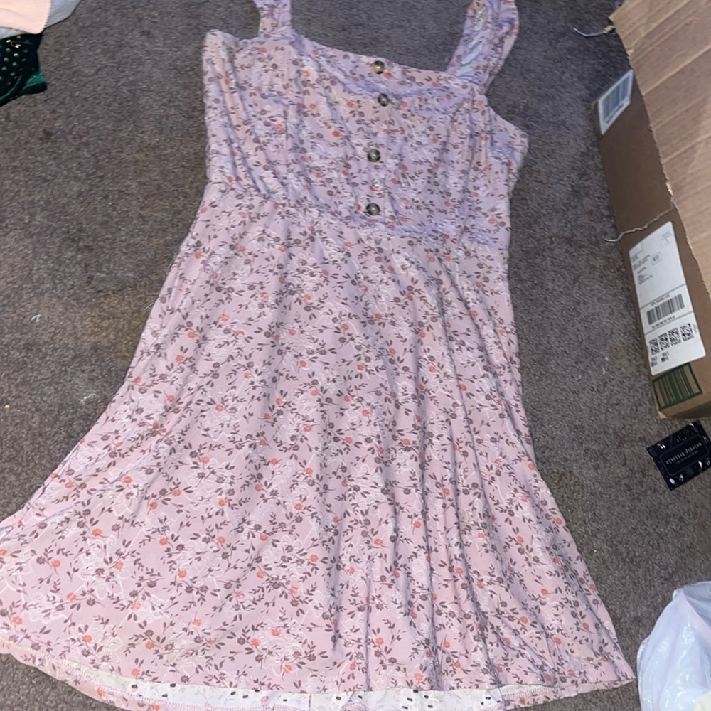 Floral print above the knee length light pink dress